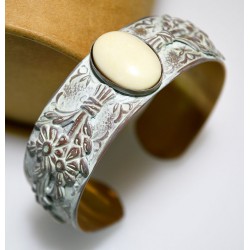 White Chocolate Patina Brass Floral Cuff