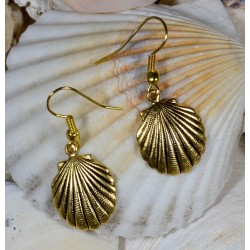 Antique Gold Brass Scallop...